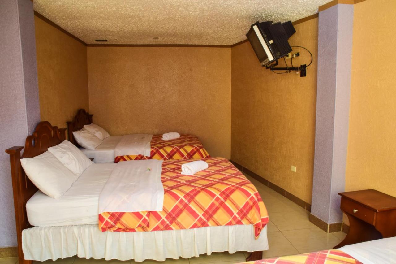 Hotel Puerta Del Sol 巴尼奥斯 外观 照片