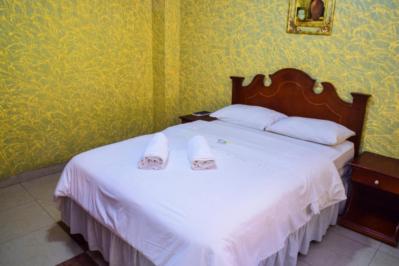 Hotel Puerta Del Sol 巴尼奥斯 外观 照片